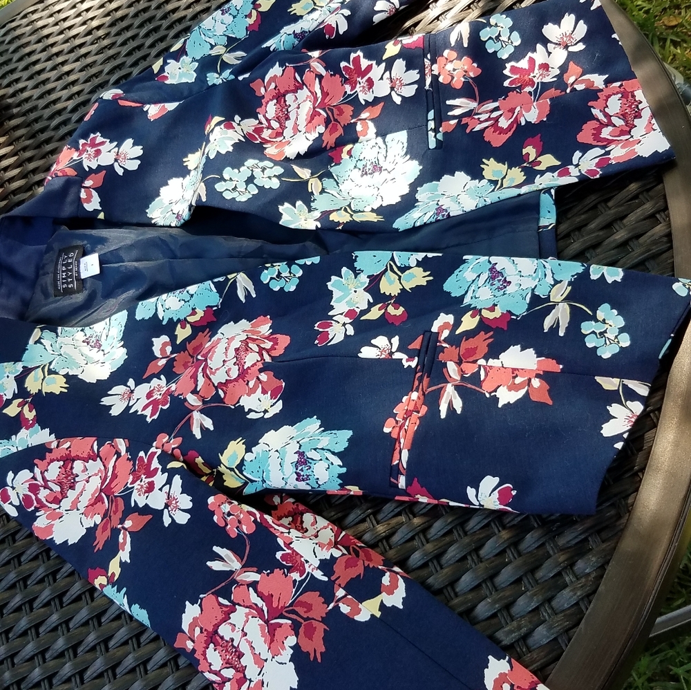 Blazer - Picture 2 of 3